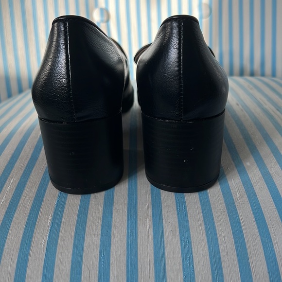Life Stride black heeled loafer with pointed toe 8M brand new - Picture 4 of 7